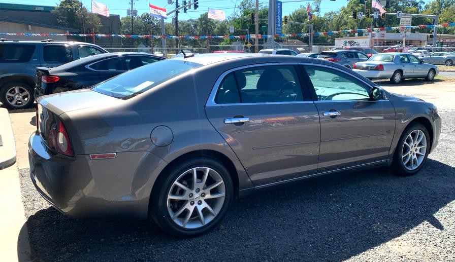 2010 Chevrolet Malibu Image 5