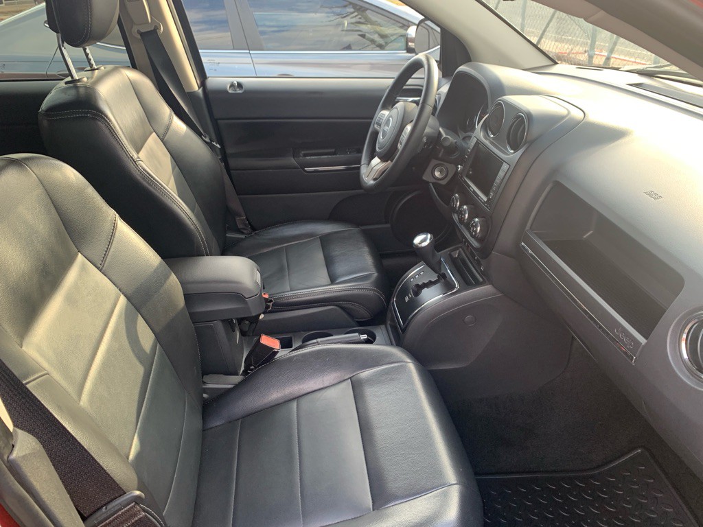 2012 Jeep Compass Image 9