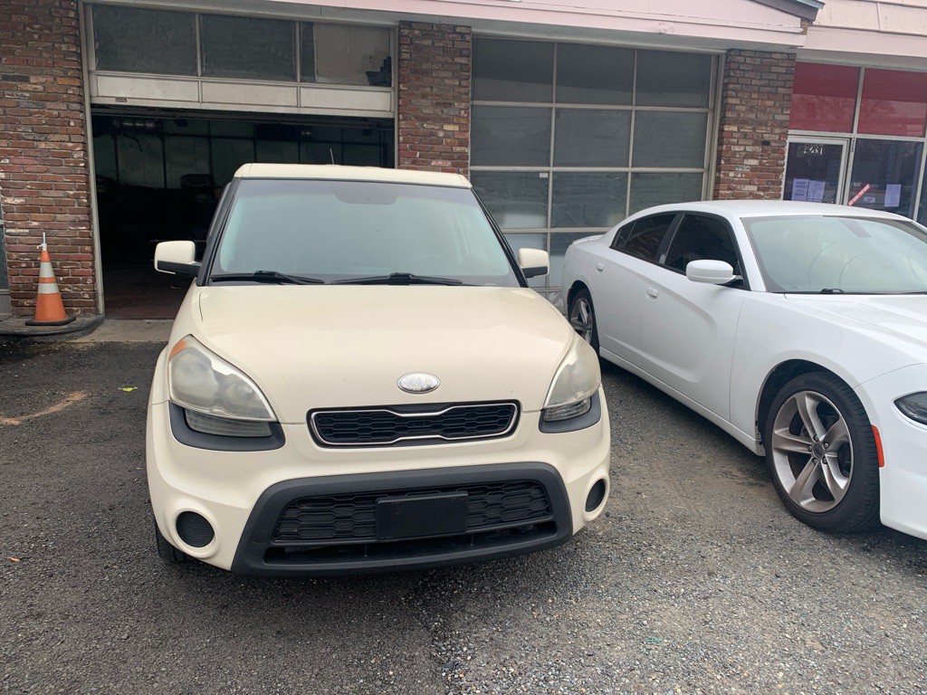 2013 Kia Soul Image 2