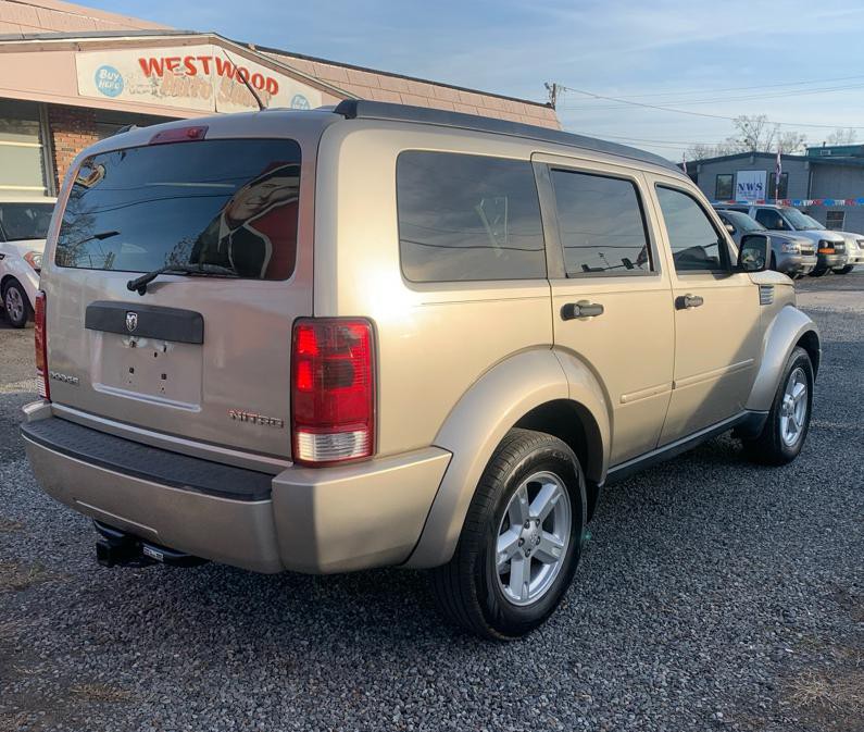 2010 Dodge Nitro Image 4