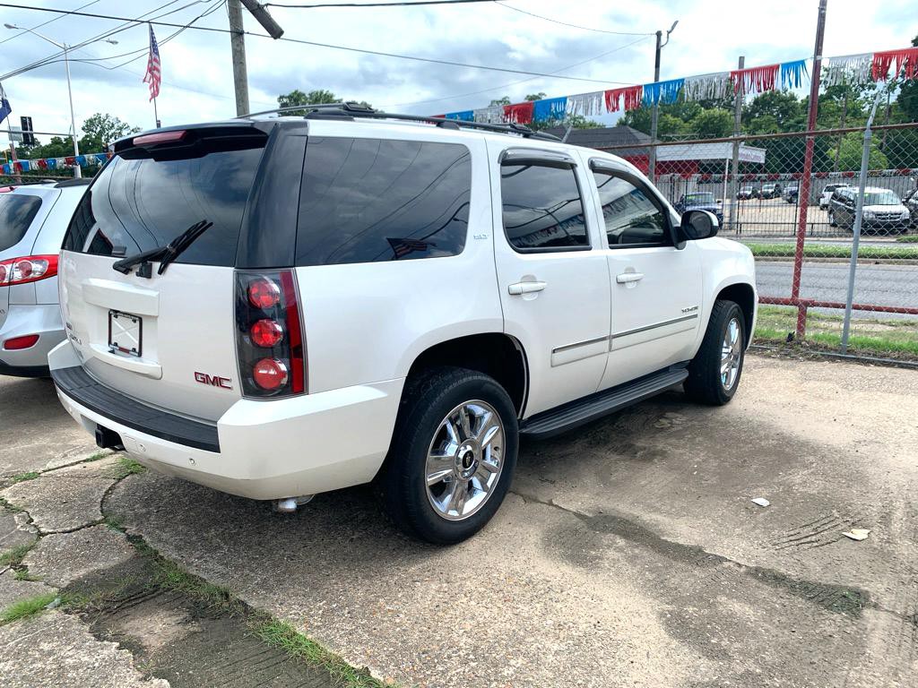 2011 GMC Yukon Image 3