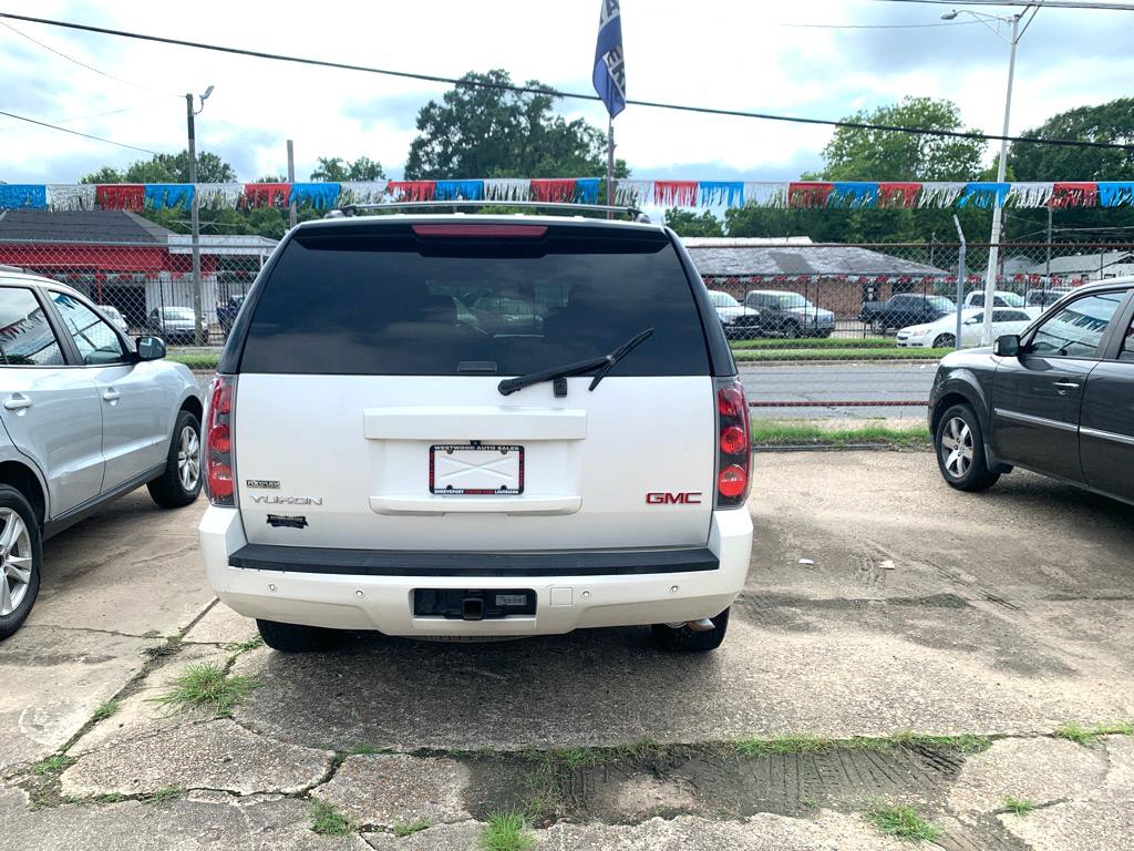 2011 GMC Yukon Image 4