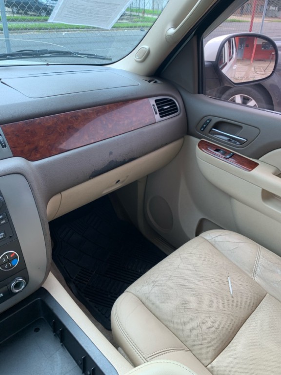 2011 GMC Yukon Image 8