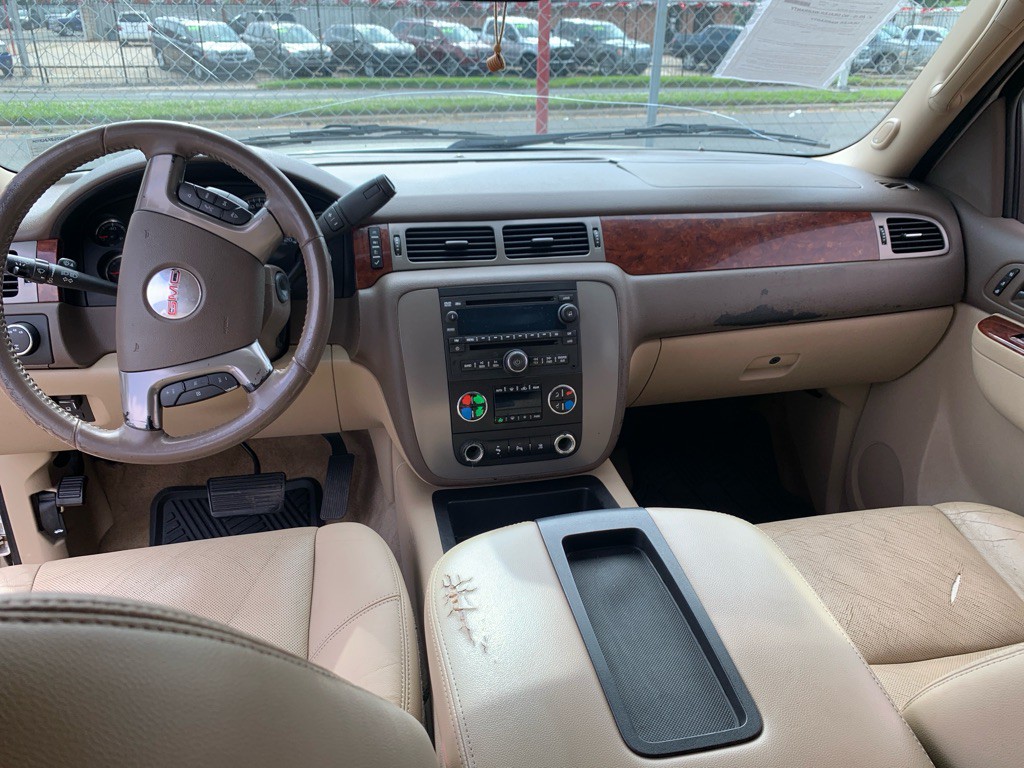 2011 GMC Yukon Image 12