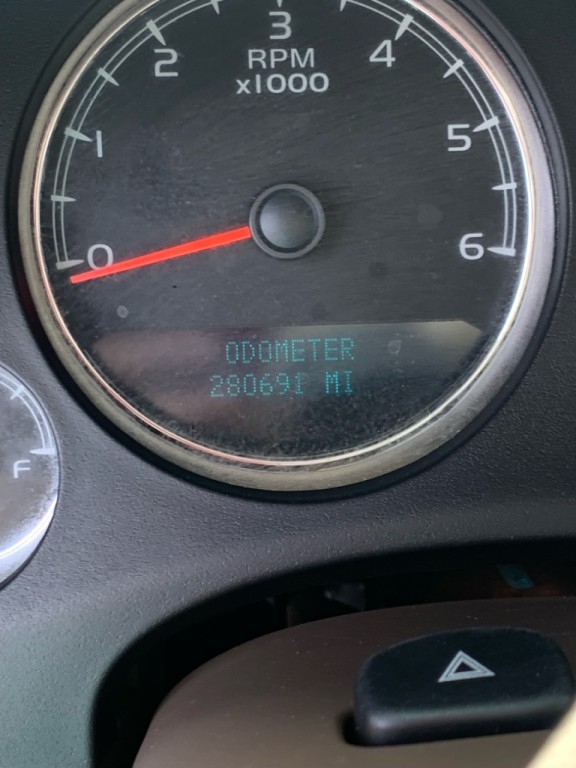 2011 GMC Yukon Image 13