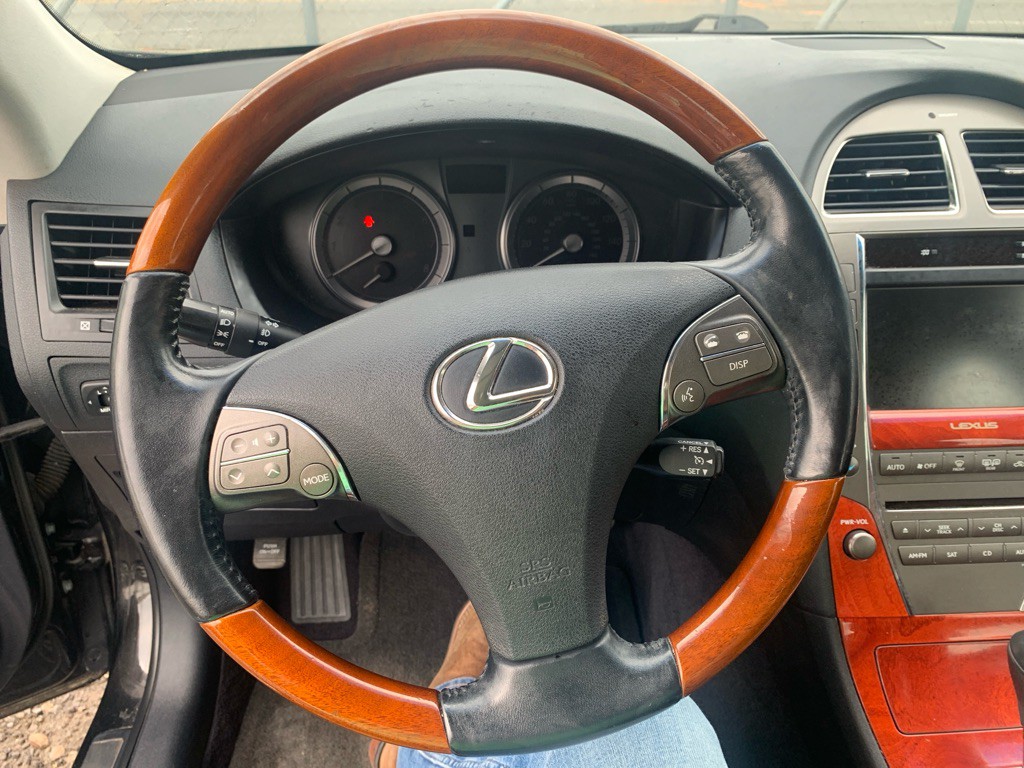 2012 Lexus ES Image 8