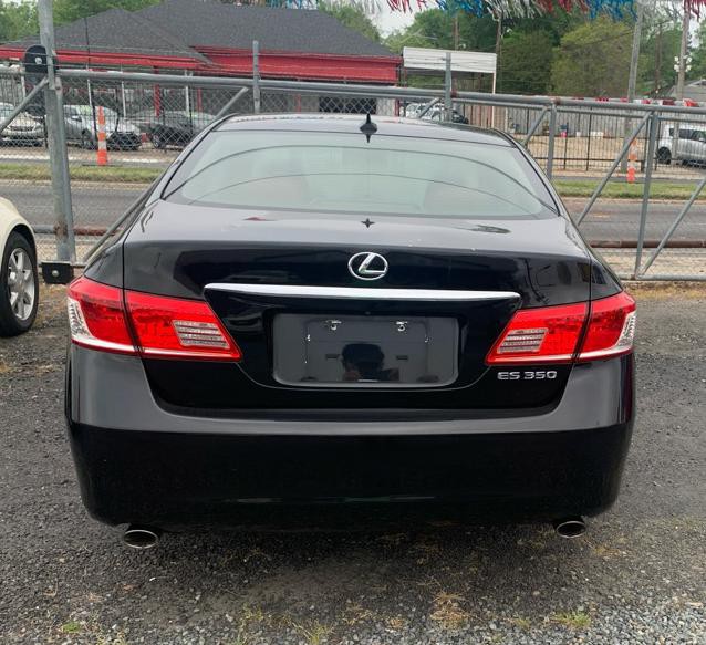 2012 Lexus ES Image 2
