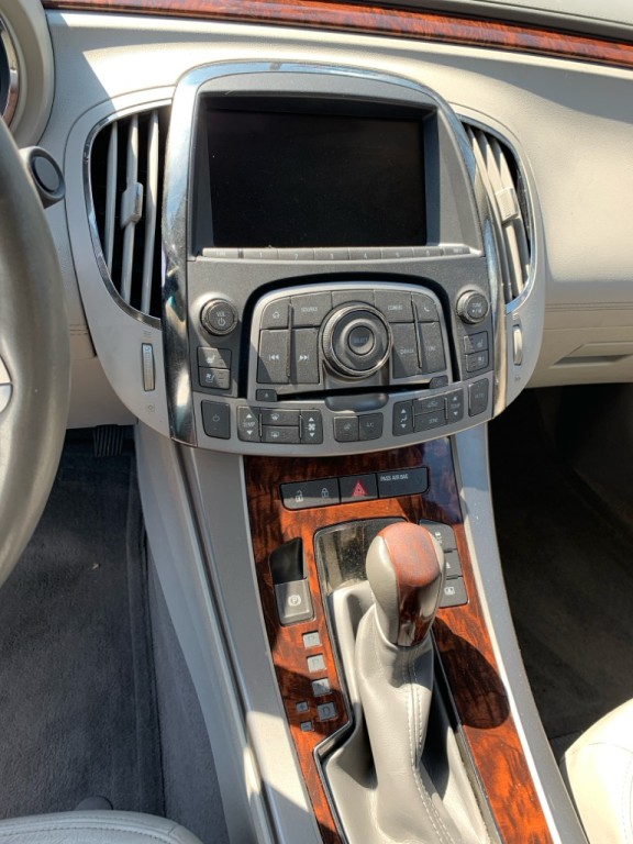 2013 Buick Lacrosse Image 6