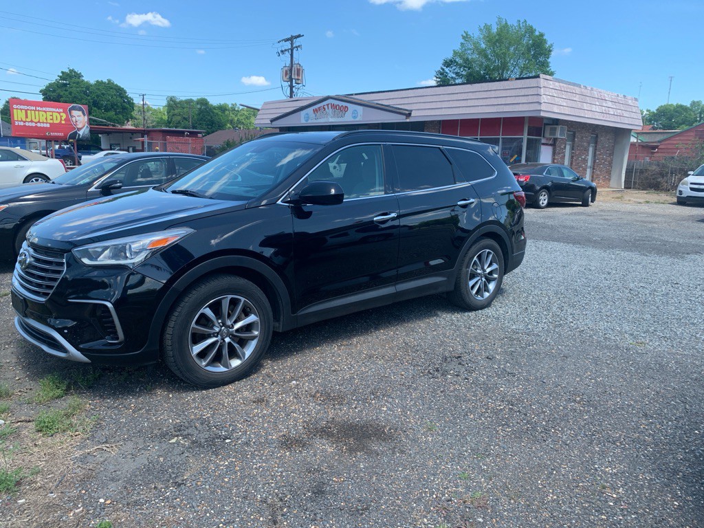 2017 Hyundai Santa Fe Image 3