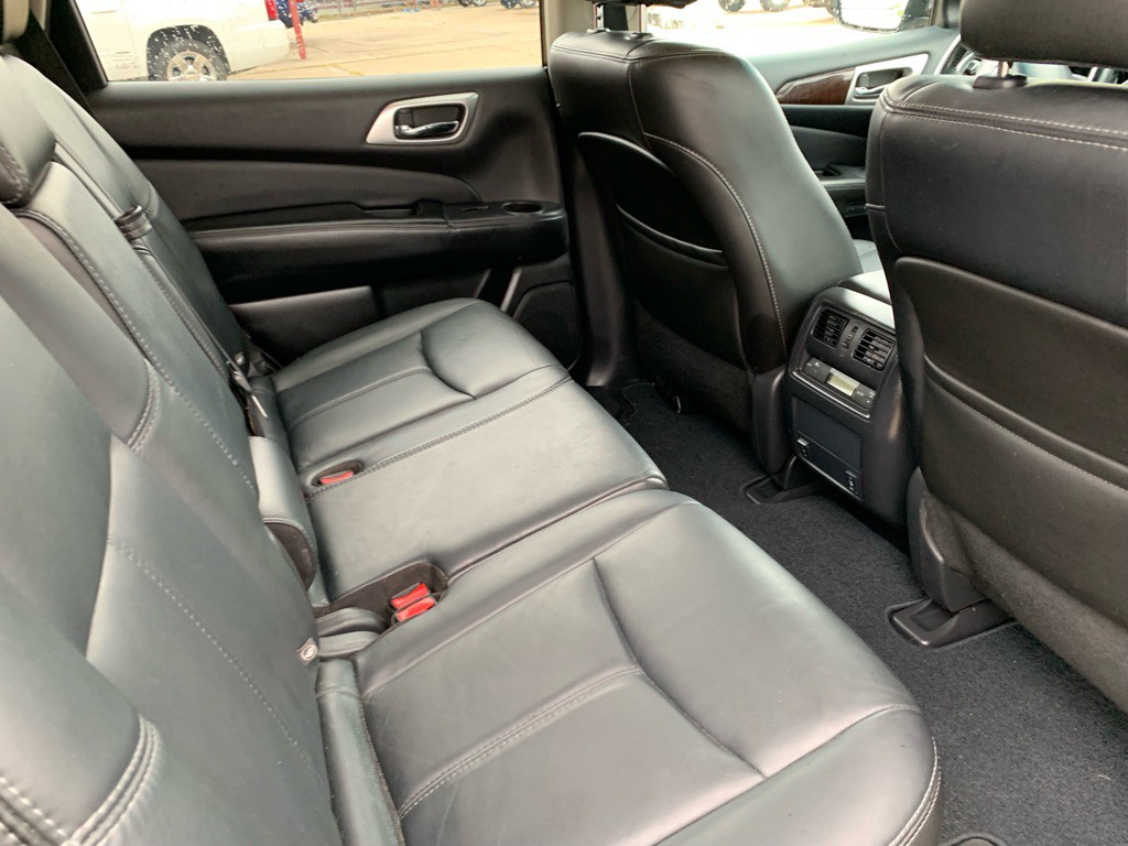 2014 Nissan Pathfinder Image 12