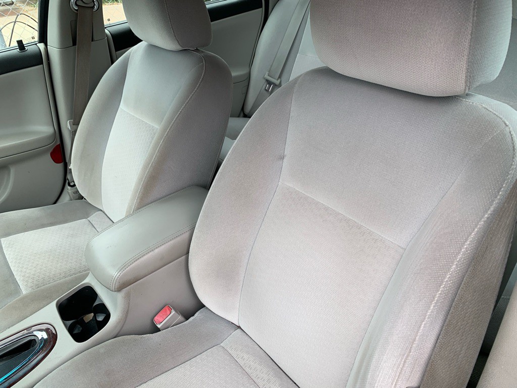 2011 Chevrolet Impala Image 8
