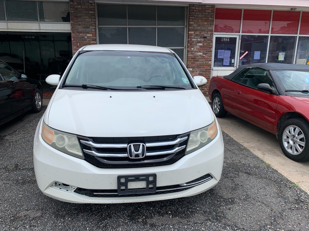 2015 Honda Odyssey Image 2