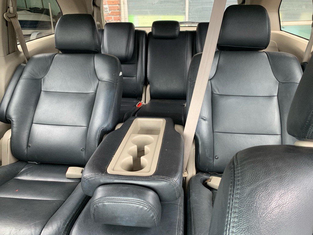 2015 Honda Odyssey Image 9