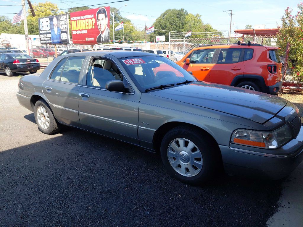 2004 Mercury Grand Marquis Image 2