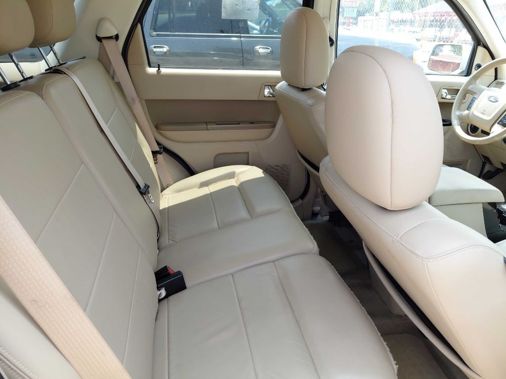 2010 Ford Escape Image 8