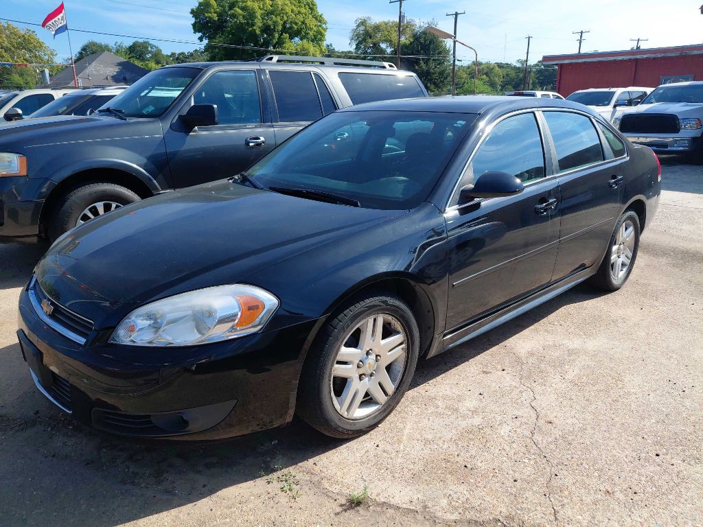 2011 Chevrolet Impala Image 2