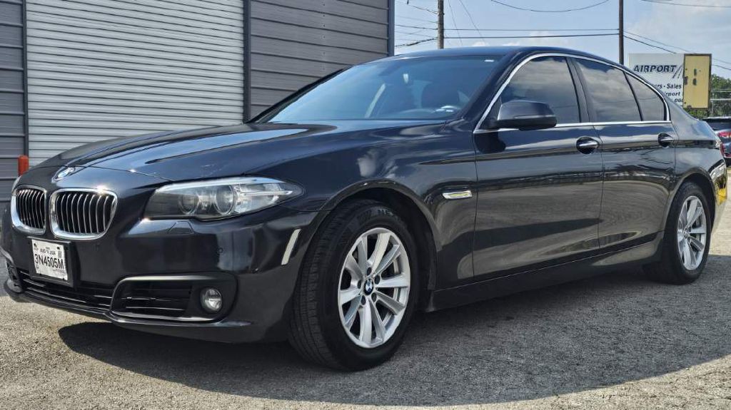 2015 BMW 5 Series Image 2