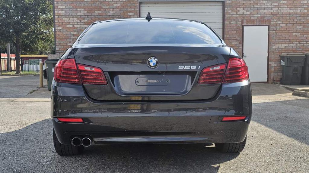 2015 BMW 5 Series Image 5