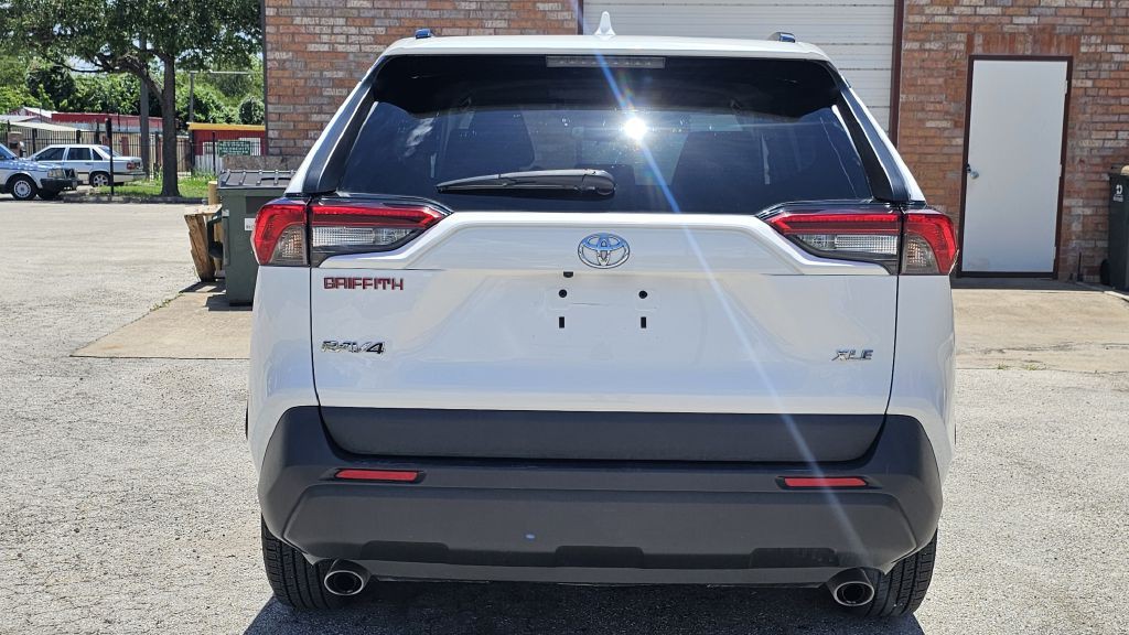 2021 Toyota Rav4 Image 4