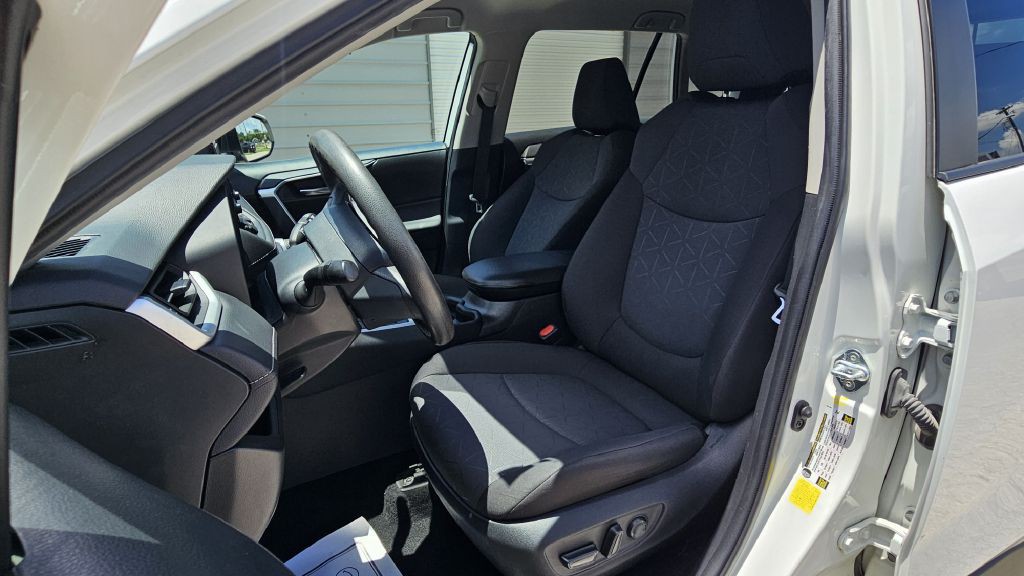 2021 Toyota Rav4 Image 7