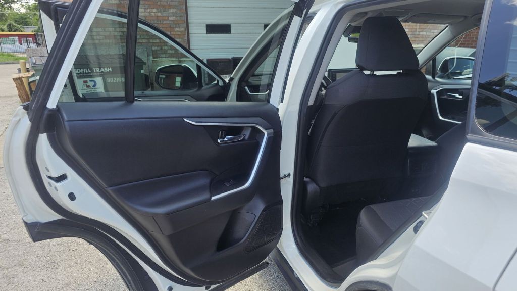2021 Toyota Rav4 Image 11