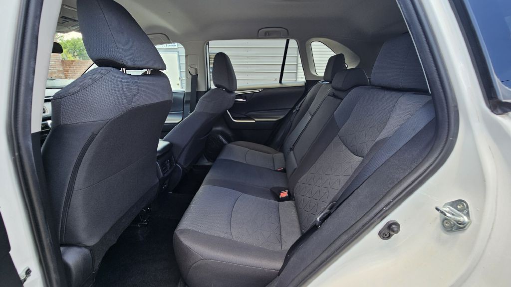 2021 Toyota Rav4 Image 12