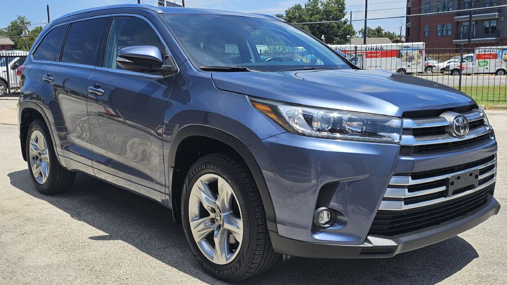 2019 Toyota Highlander Image 3