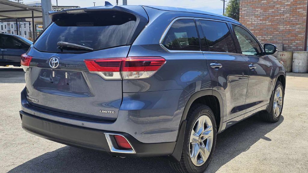 2019 Toyota Highlander Image 5