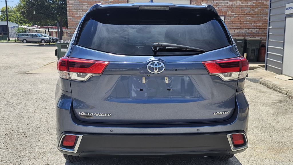 2019 Toyota Highlander Image 6