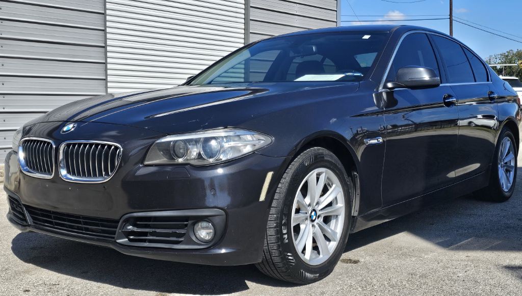 2015 BMW 5 Series Image 1