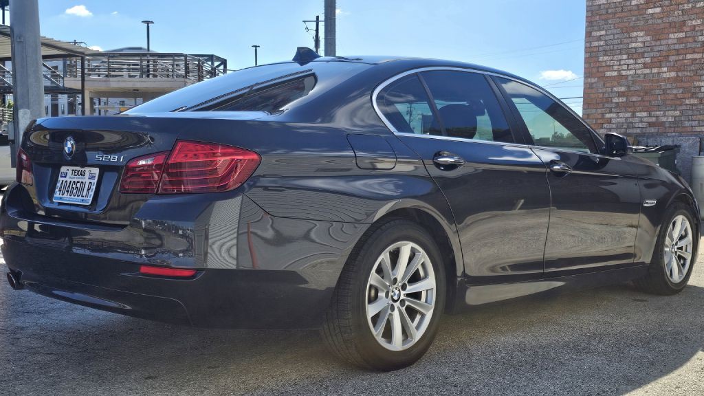 2015 BMW 5 Series Image 3