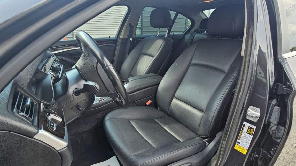 2015 BMW 5 Series Image 8
