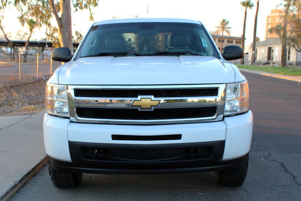 2013 Chevrolet Silverado 1500 Image 2