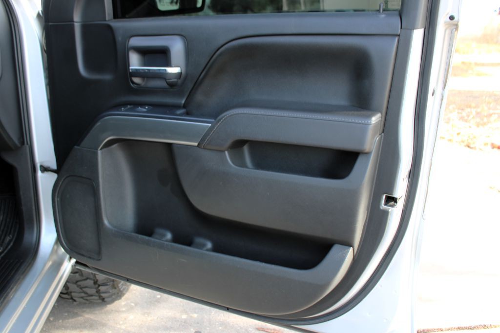 2017 Chevrolet Silverado 1500 Image 19