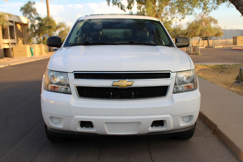 2013 Chevrolet Tahoe Image 2