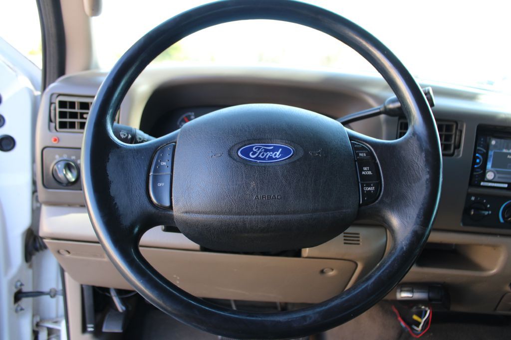 2003 Ford F-250 Image 8