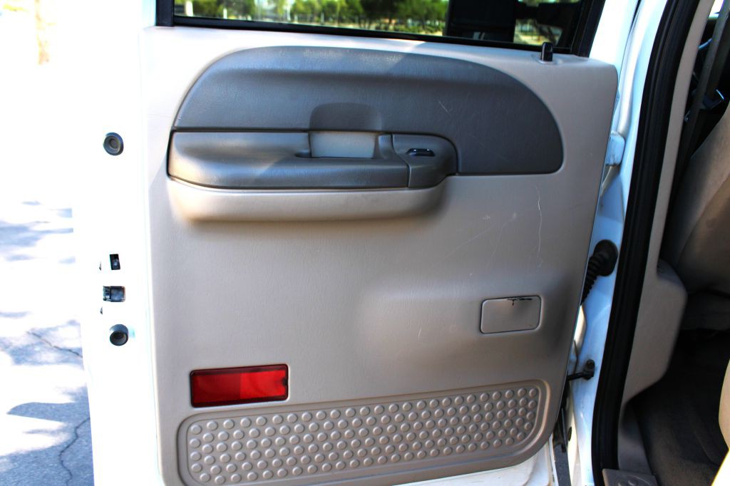 2003 Ford F-250 Image 14