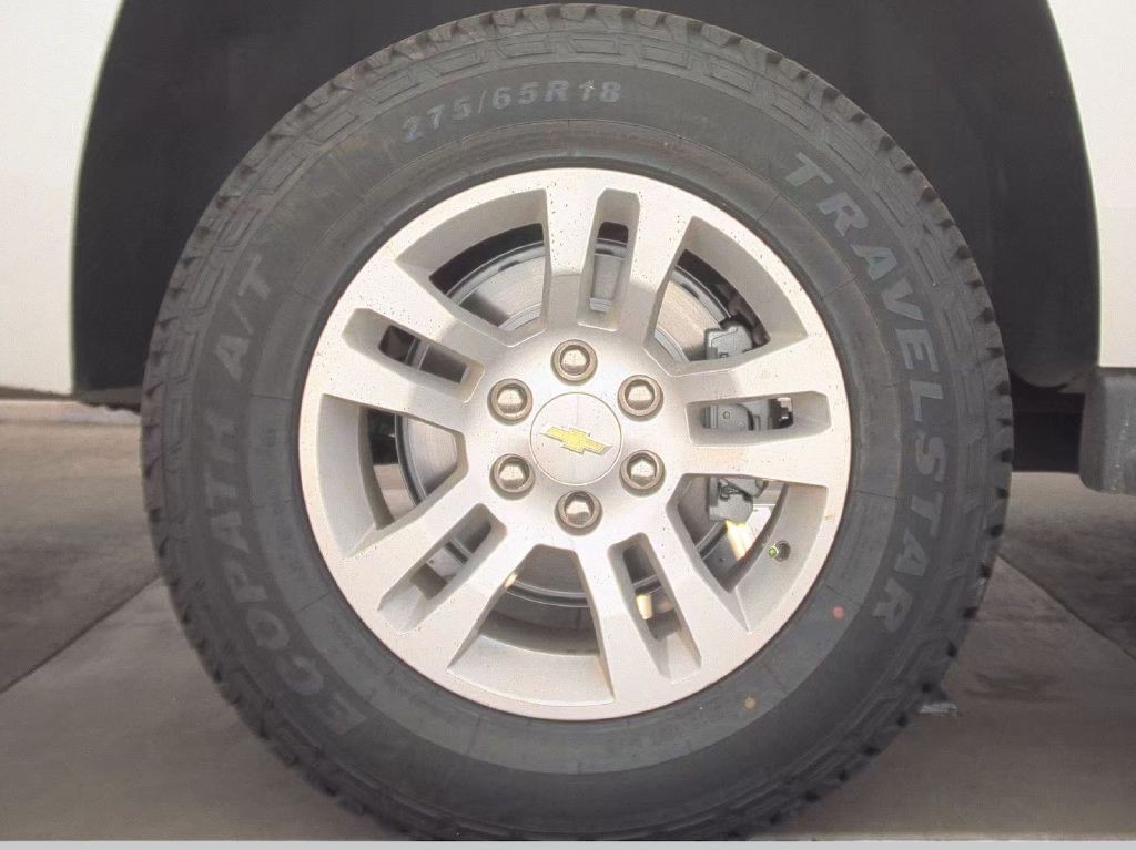 2017 Chevrolet Tahoe Image 12