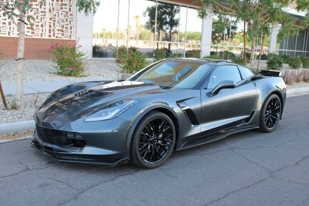 2017 Chevrolet Corvette Image 3