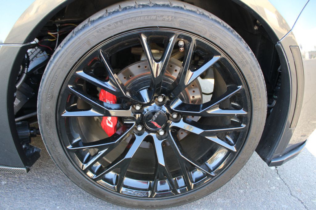 2017 Chevrolet Corvette Image 29
