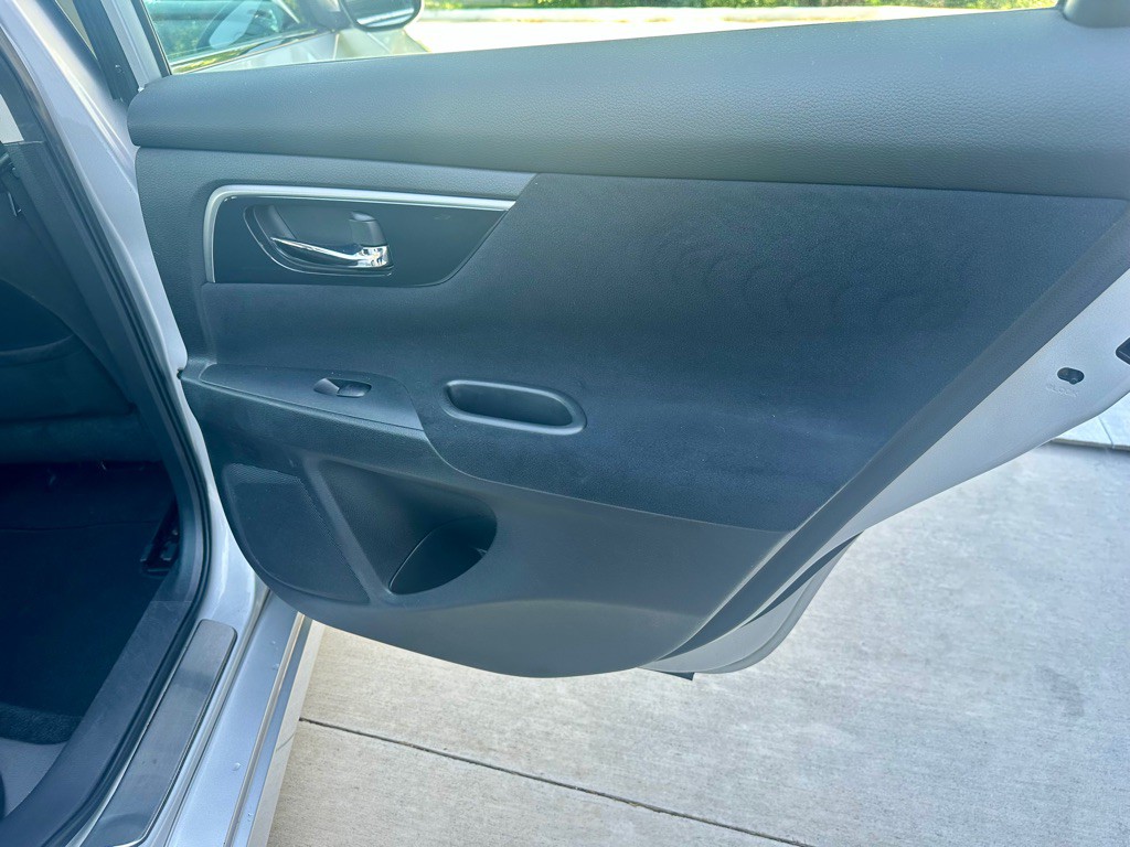 2014 Nissan Altima Image 17