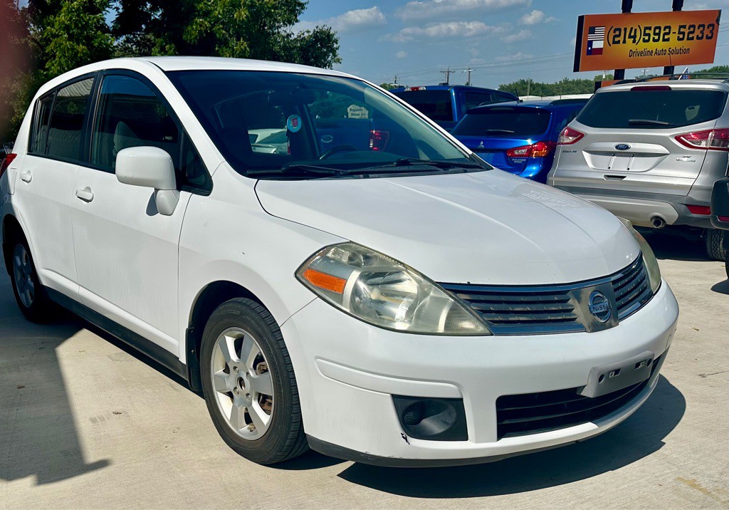 2009 Nissan Versa Image 3