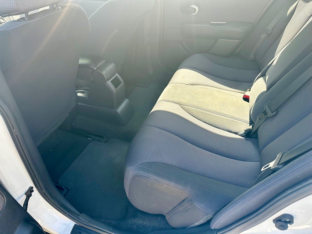 2009 Nissan Versa Image 13