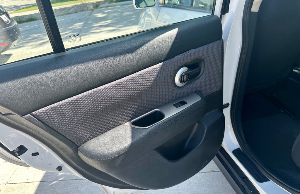 2009 Nissan Versa Image 14