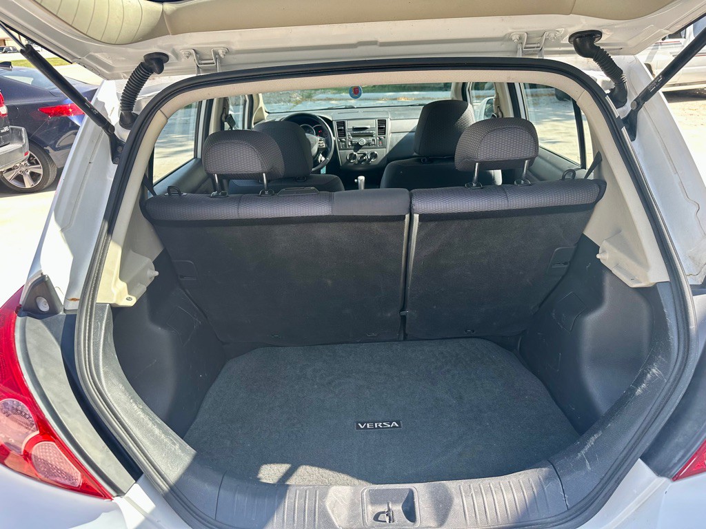 2009 Nissan Versa Image 18