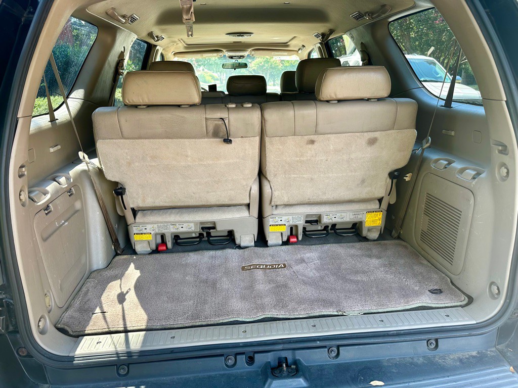2006 Toyota Sequoia Image 9