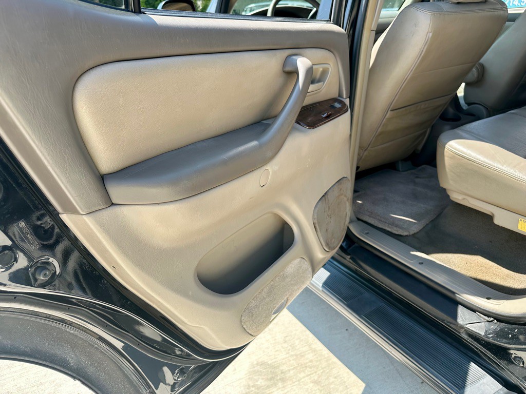 2006 Toyota Sequoia Image 14