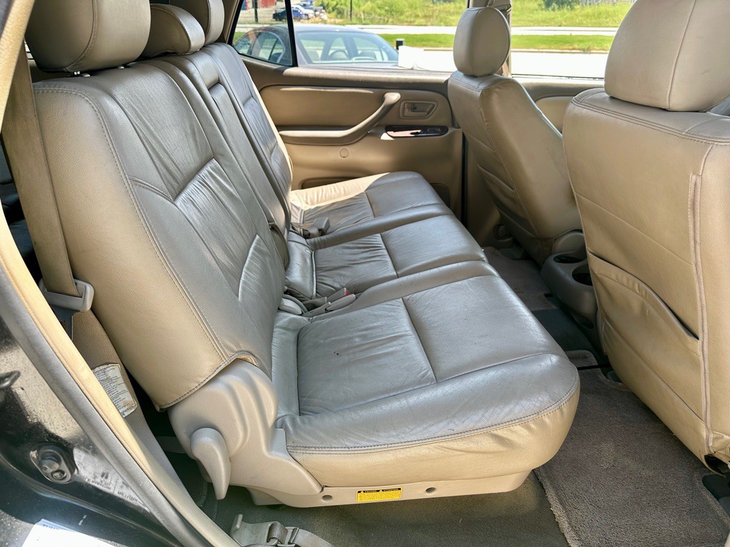 2006 Toyota Sequoia Image 15
