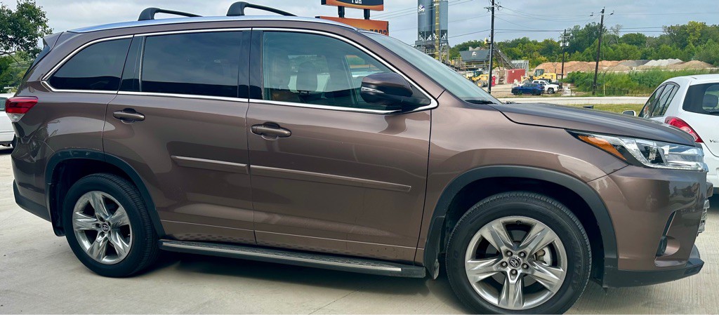 2019 Toyota Highlander Image 5