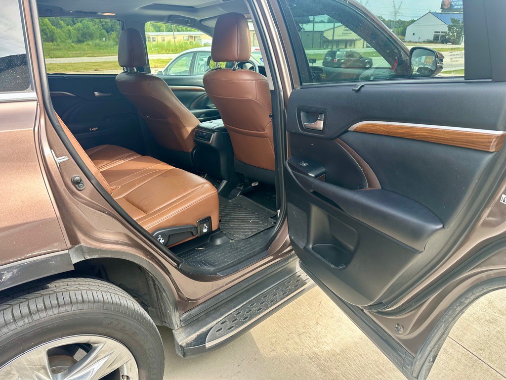 2019 Toyota Highlander Image 15